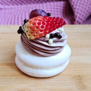 Mini Pavlova s hořkou čokoládou