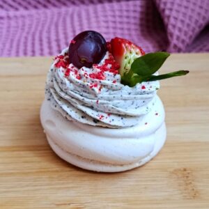 Mini maková Pavlova s citronovou náplní