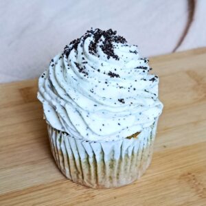 Makový cupcake s citronovou náplní